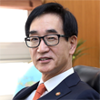 57대 이준식 교육부장관 사진